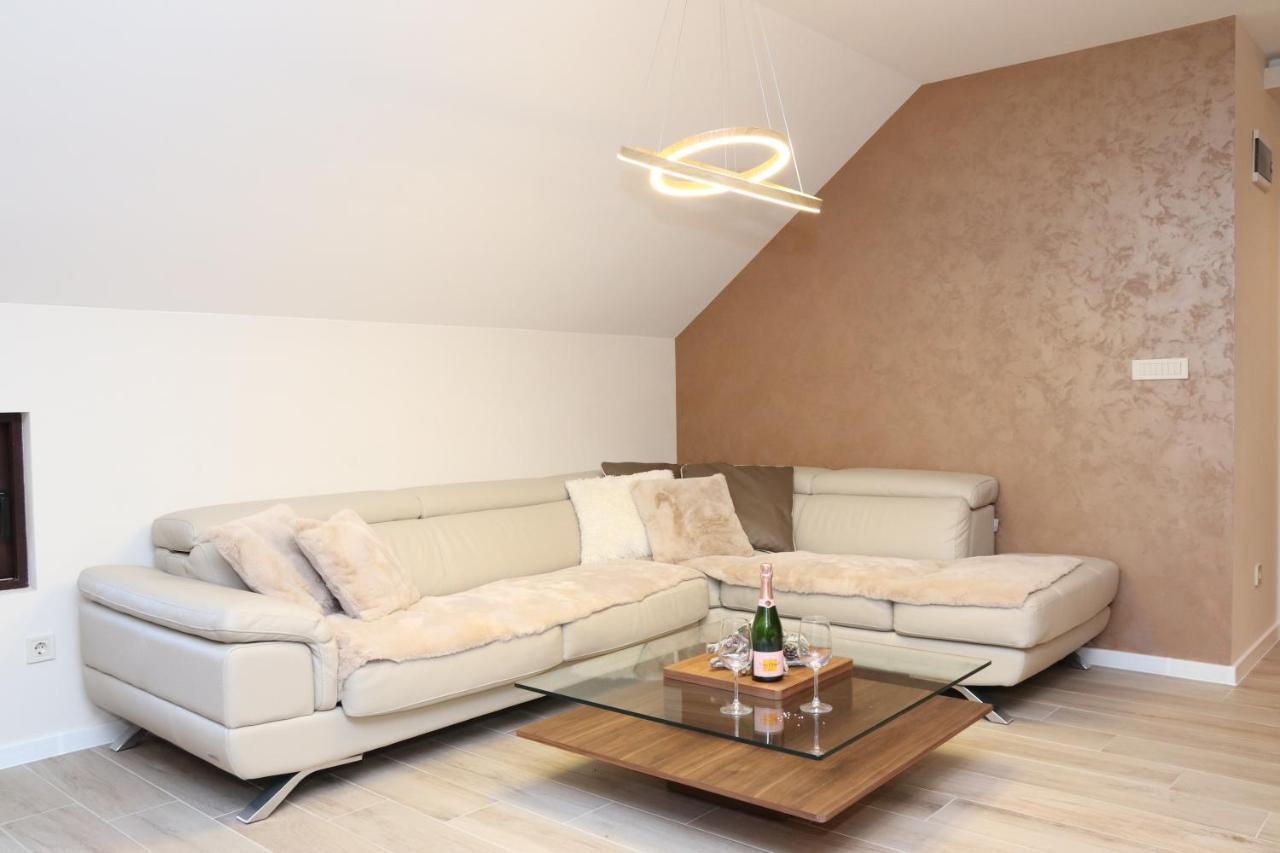 Holiday Home Котор Екстериор снимка