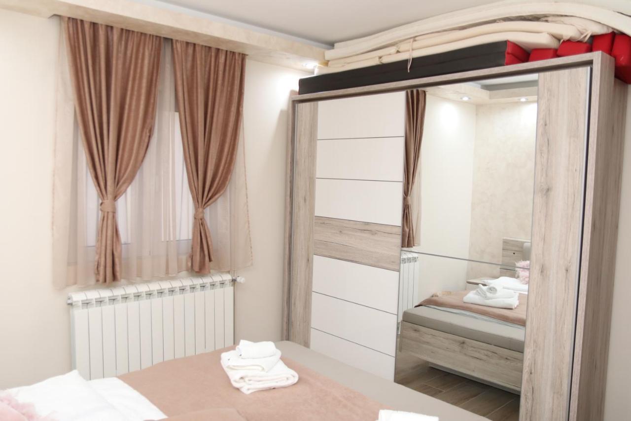 Holiday Home Котор Екстериор снимка